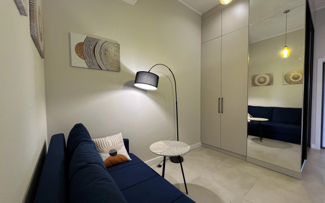 Yarkaya S Kusochkom Morya Flat