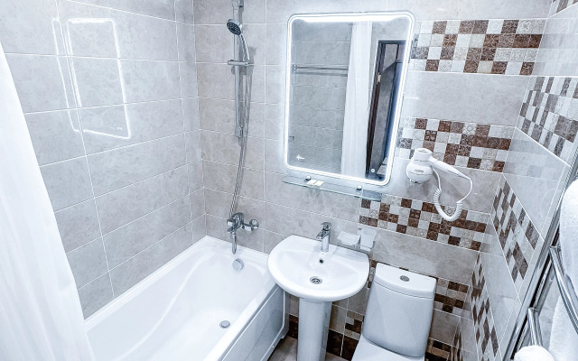 Kristall Hotel