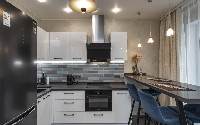 Апартаменты Стильная видовая квартира Vlad aparts