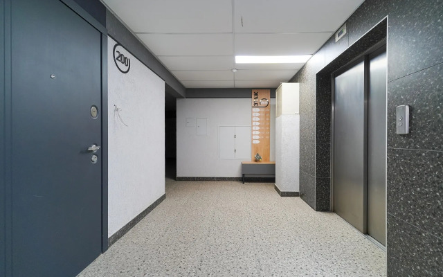 stil'naya dvuhkomnatnaya VIP na beregu reki Flat