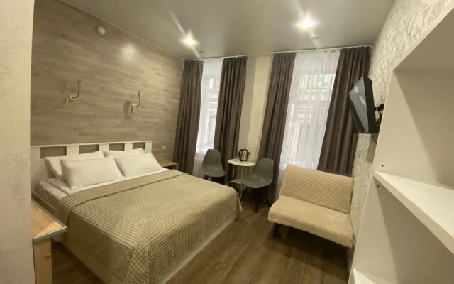 812 Hotel