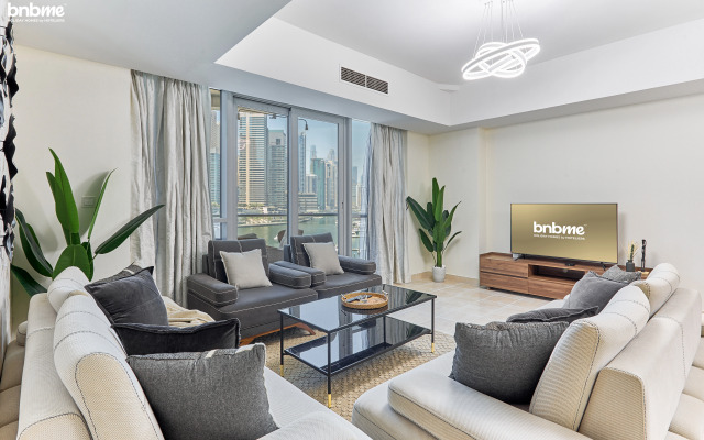 Bnbme DAMAC Waves Tower, 3 BDR Maids Apartments
