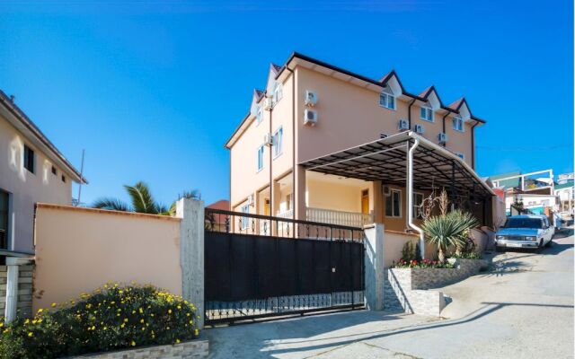Avenyu Hotel