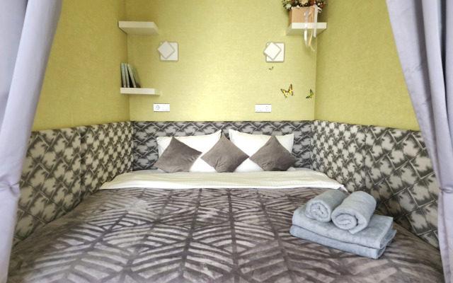 Na Nizhneimeretinskoy 143 Flat