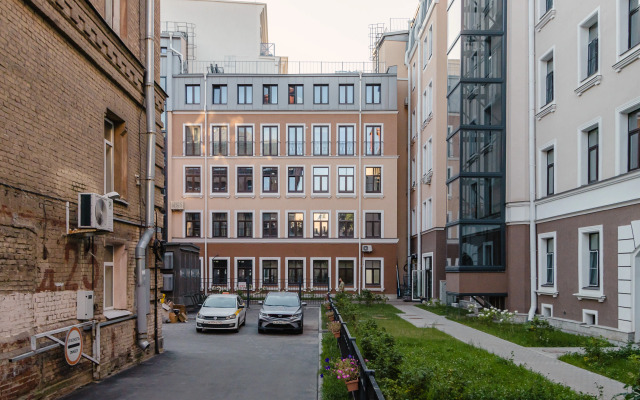 Studiya ryadom s Nevskim Prospektom Apartments