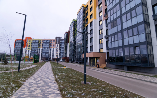 V Tikhom Rayone Na Dvoikh Apartments