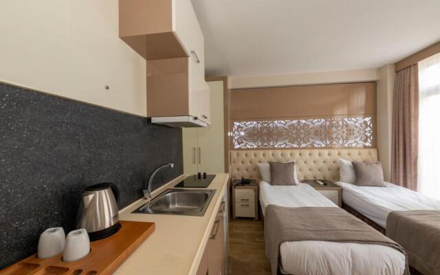 Отель Taksim Peri Suite