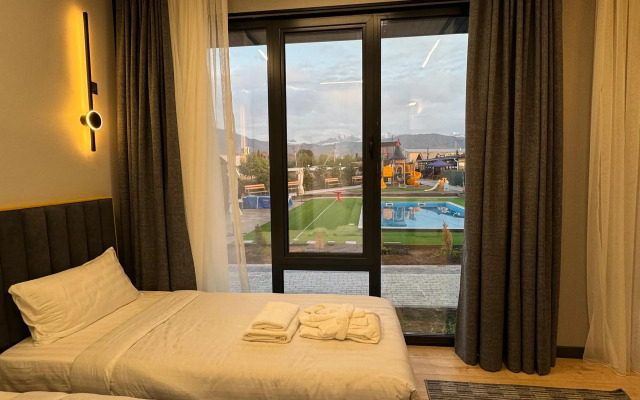 Apartment hotel TONg Marina