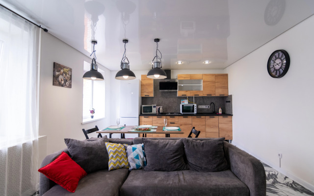 S panoramnym vidom na gorod Apartments