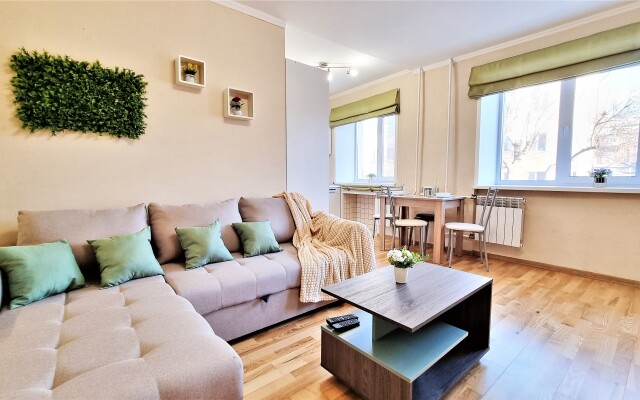 Dobry Dom V Shage Ot Naberezhnoy  Apartments