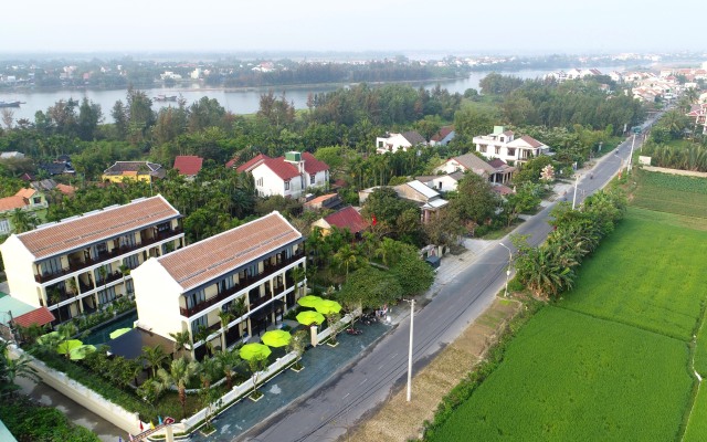 Отель Hoian Field Villa and Spa