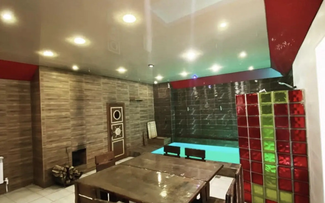 Hotel Gostinitsa Loran