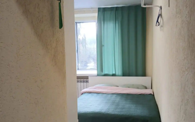 Ryadom S Metro Kozyya Sloboda Apartments