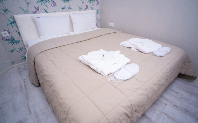 Red Apartments Art Layt Siti Diego Apartments
