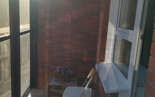 Studiya S Terrasoy V Kalininskom Rayone Flat