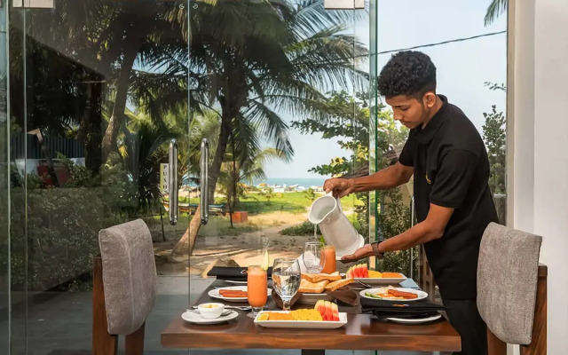 Hotel Beverly Beach Hotel Negombo Hotel