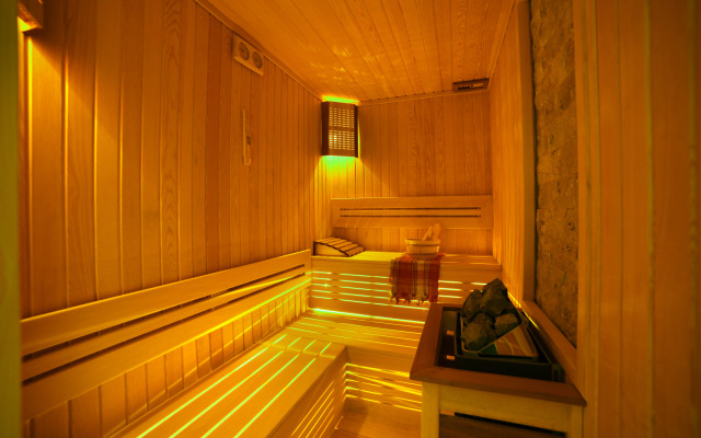 Great Fortune Design Hotel