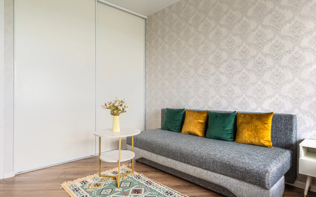 1-k na L.Tallerova ot RentAp, 4 Sp. Mesta Flat