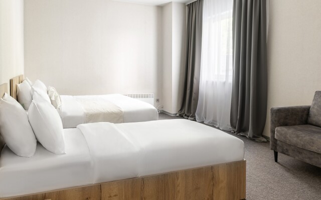 Breezko Hotel