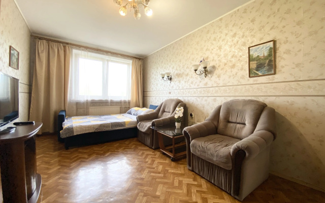 Kvartira U Metro Grazhdanskiy Prospekt Apartments