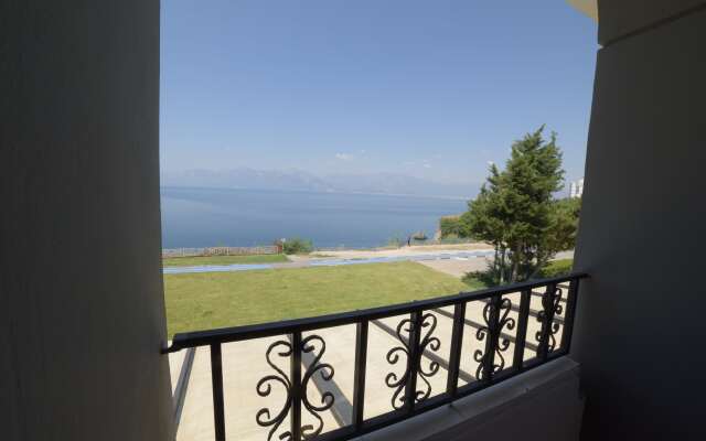 InnAntalia Hotel