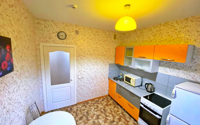 Апартаменты 1-к Республики 33А