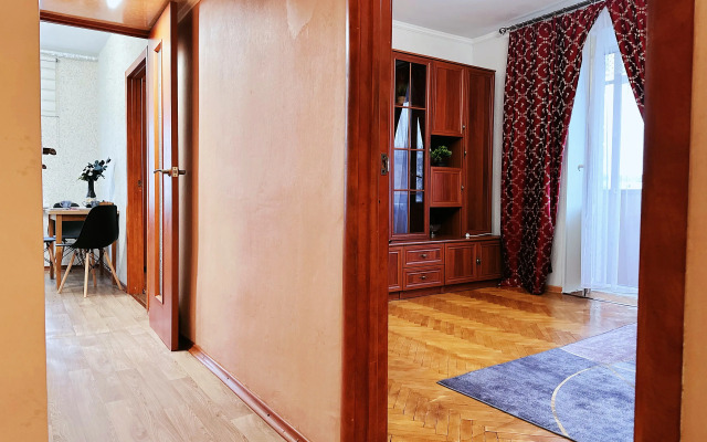 Квартира Двухкомнатная Natali Apart на метро Варшавская