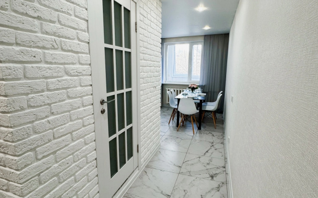 Квартира 3-х Комнатная на  Интернациональной 51