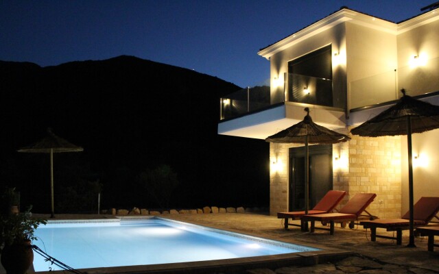 Maura-Lefkada Villa