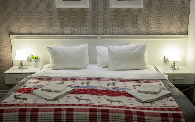 Metro Hotel