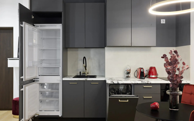 Myhomeyourhome Na Ul Tosina D6 Apartments