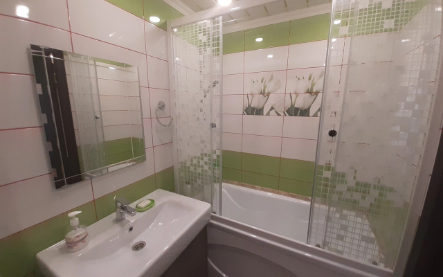 Апартаменты с 1 комнатой, недалеко от Городской больницы (КВАРТИРА51)