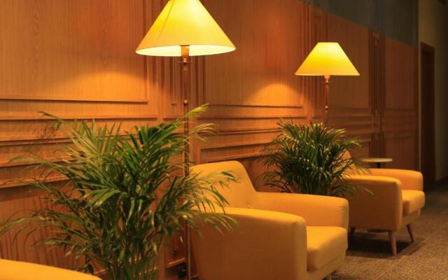 Pine Astoria Hotel (by travel agency)