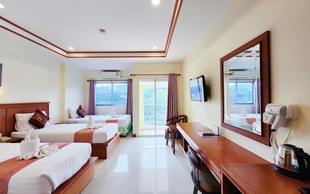 Phaithong Sotel Resort Hotel