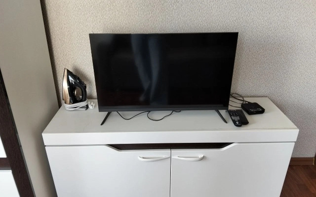 2komn Na Ul.zhukovskogo 5, Ryadom S Fsk Flat
