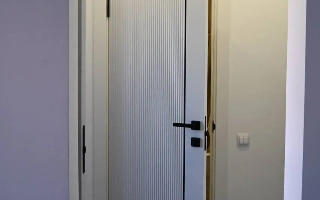 Квартира с дизайнерским ремонтом Rent House в центре