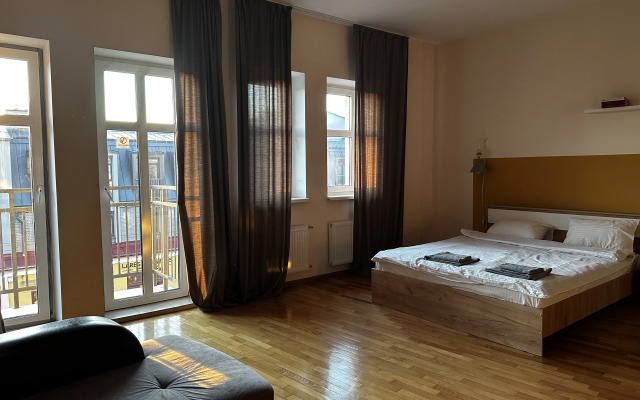 Апартаменты в центре с проектором