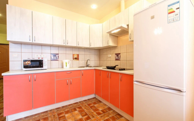 Квартира от компании Хоум Отель на ул. Луначарского 5