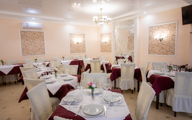 Mir Hotel