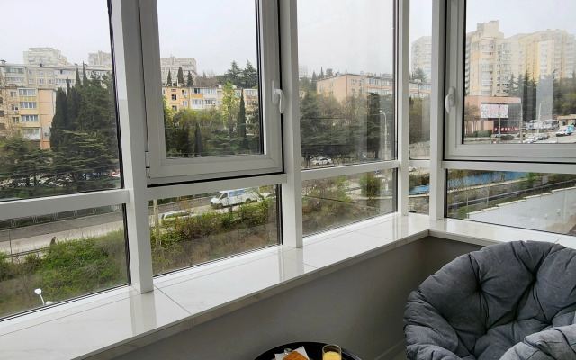 Uyutnaya S Vidom Na Gory Flat