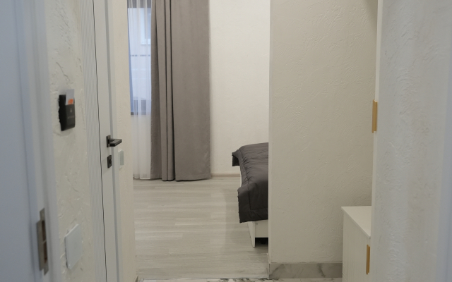 Апартаменты на Светлой 18 (204)