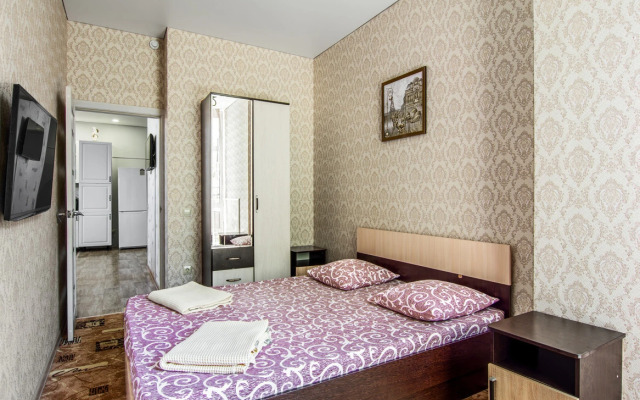 Na Dekabristov 17 Flat