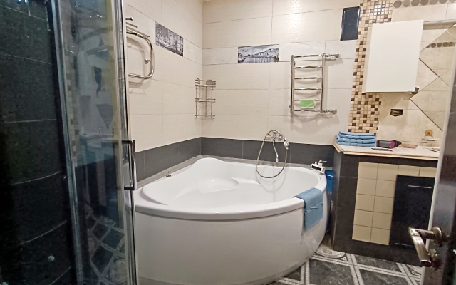 V Tsentre Kronshtadta Flat