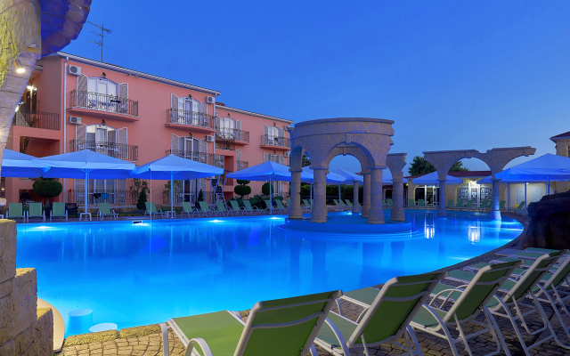 Курортный отель Alean Family Riviera