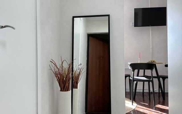 Na Dezhnyova Flat