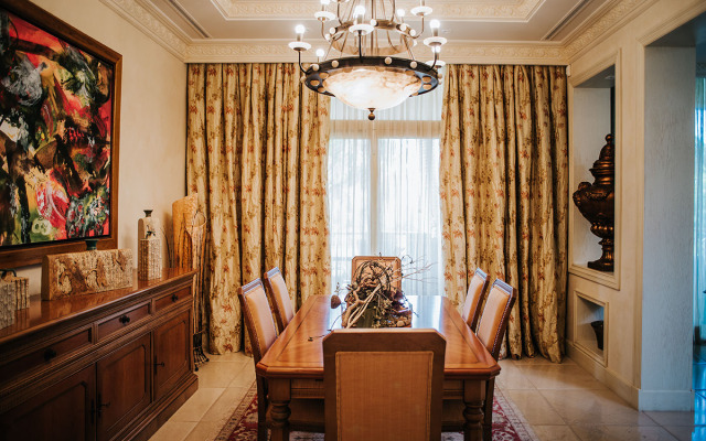 Luxury King Villa Apartments