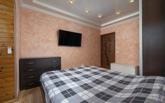 Na Krasnopolyanskoy Flat