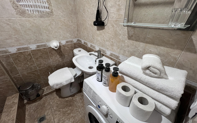 Uyutnaya Studiya na Ruzheynoy (16) Flat