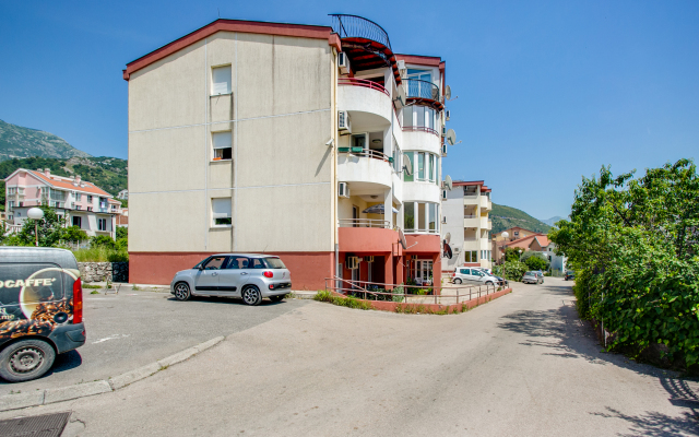 Lavander Apartments