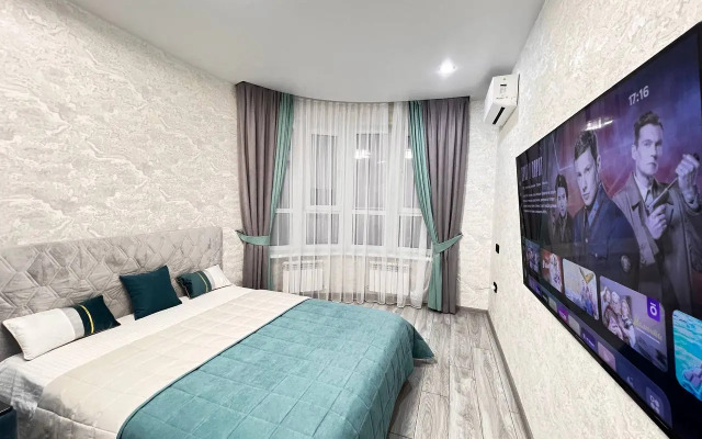 V Tsentre Goroda Zhk Levoberezhye Flat